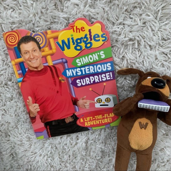 🐶 The Wiggles Book and Wags The Dog Stuffed Animal - Picture 1 of 7
